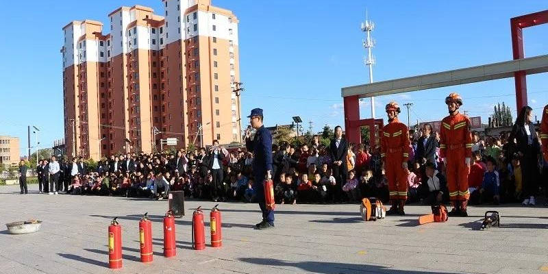 ‘AG亚娱集团’
平鲁消防开启“消防小课堂”(图5) ‘AG亚娱集团’
平鲁消防开启“消防小课堂”(图5)