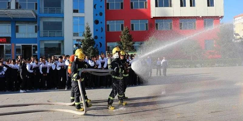 ‘AG亚娱集团’
平鲁消防开启“消防小课堂”(图13) ‘AG亚娱集团’
平鲁消防开启“消防小课堂”(图13)