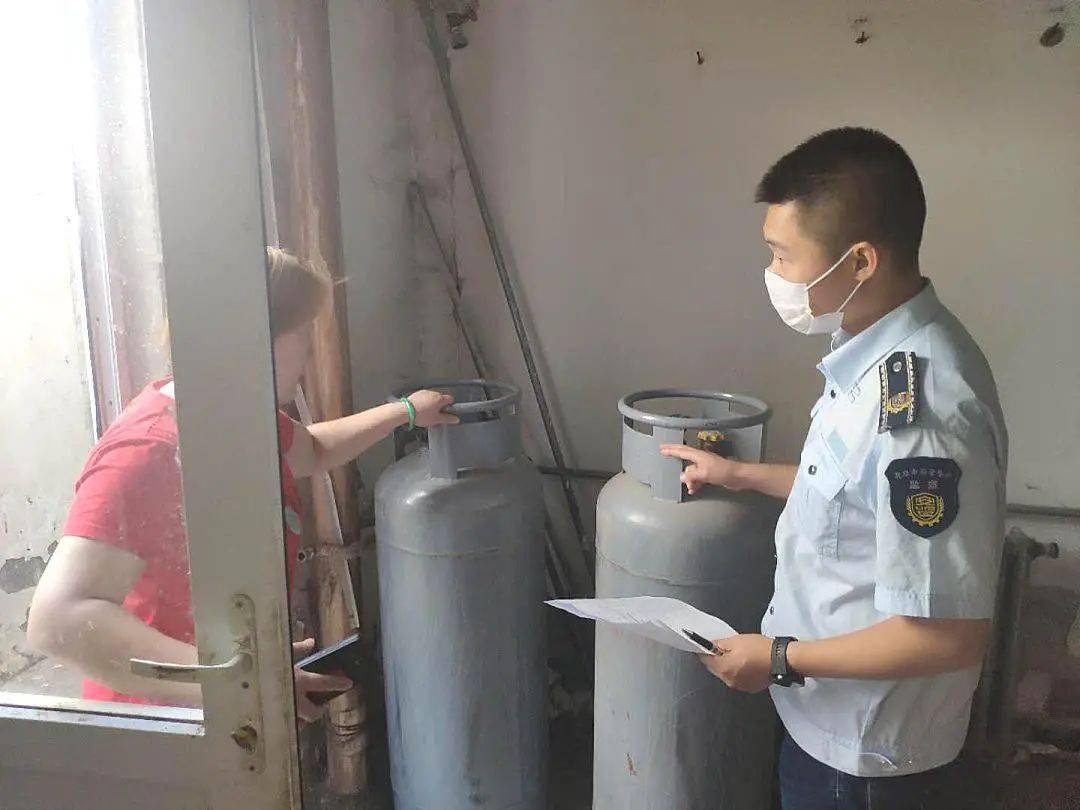 “ag亚娱官网”新媒体产业基地开展瓶装液化石油气专项检查