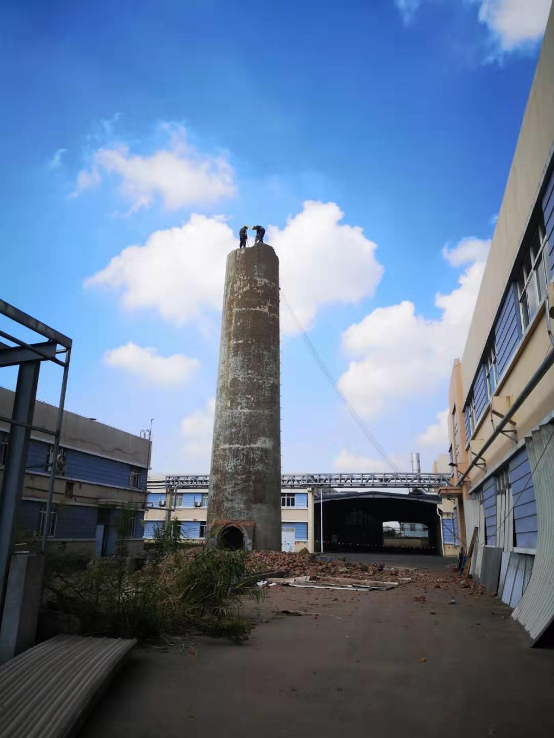 ag亚娱官网_南华县200名企业员工集中学“防火术”(图2) ag亚娱官网