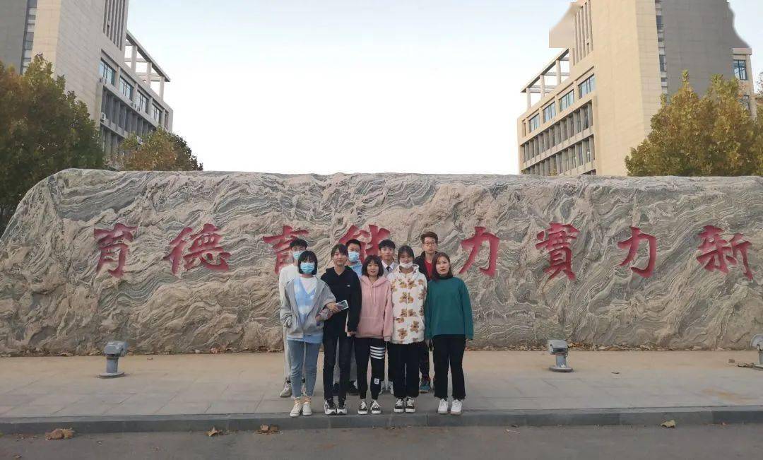 
新媒体中心开展单反相机使用技术培训“AG亚娱集团”(图7)