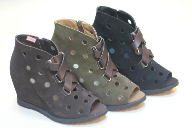 “ag亚娱官网”中国传媒大学领导考察索贝学院：探讨深入合作方案