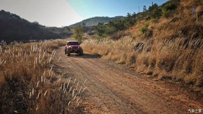 ag亚娱官网：
牧马人越野的篇章 从未被翻阅 也从未随波逐流 (图14)