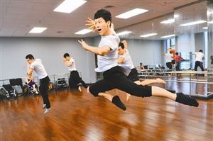 AG亚娱集团：花椒也开启了疯狂加班模式要求员工晚上10点下班